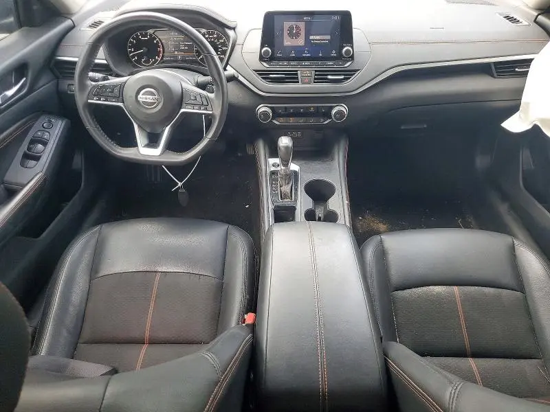 2022 NISSAN ALTIMA SR  
