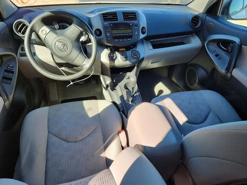 2011 TOYOTA RAV4 BASE  