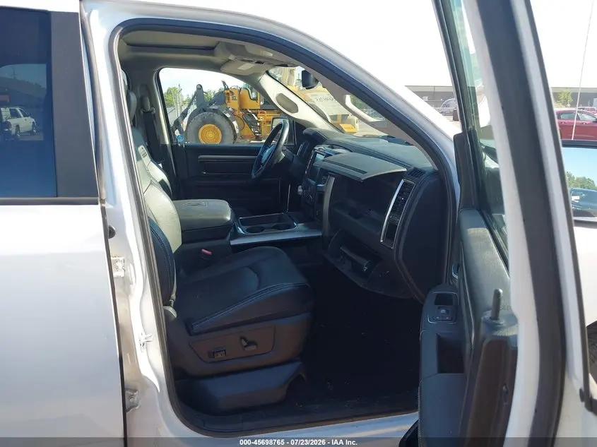 2017 RAM 1500 SPORT  4X4 5'7 BOX