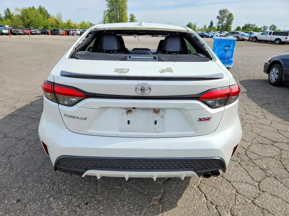 2020 TOYOTA COROLLA XSE  