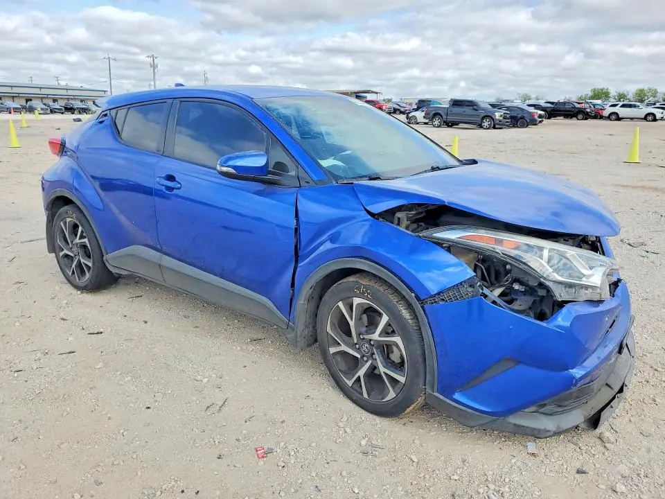2018 TOYOTA C-HR XLE PREMIUM  