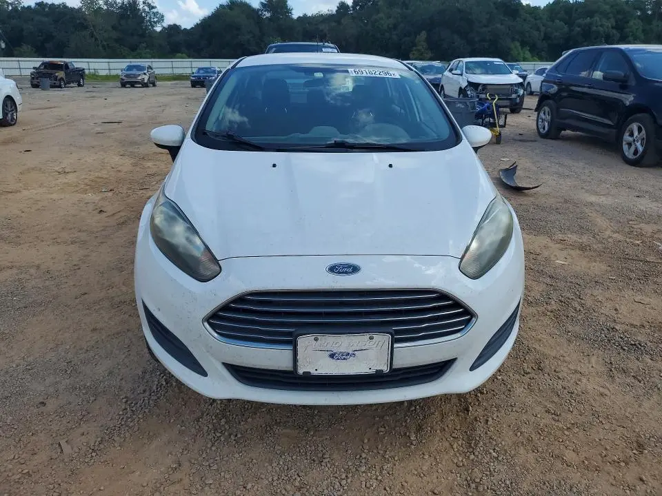 2018 FORD FIESTA SE  