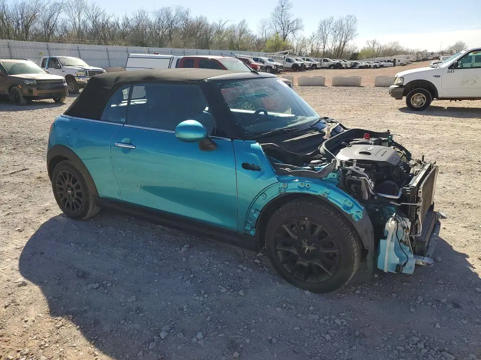 2019 MINI COOPER   