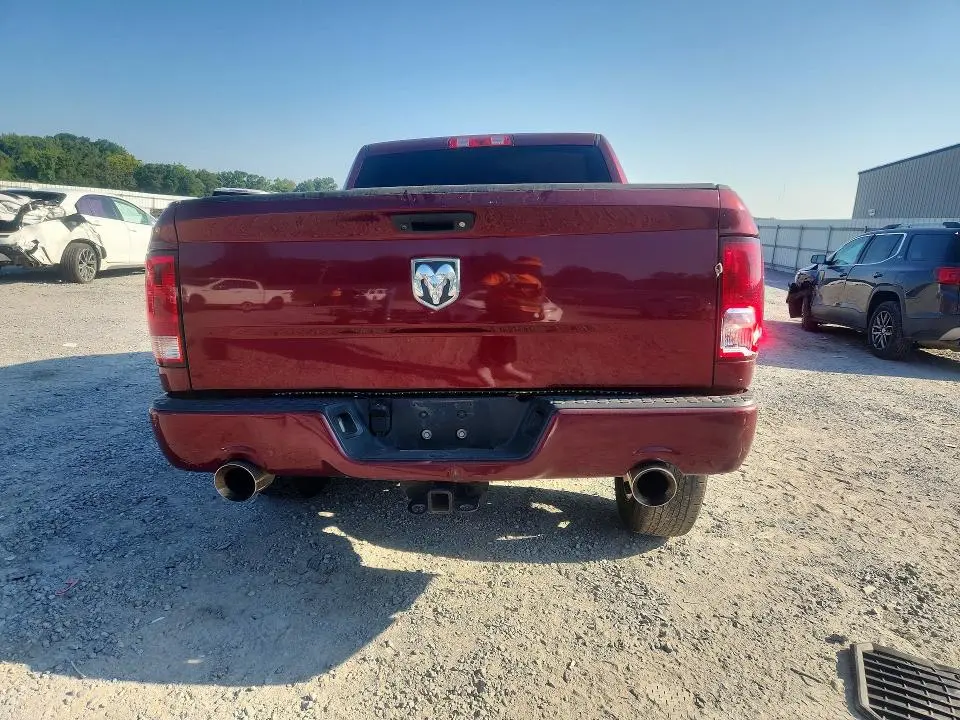 2016 RAM 1500 ST  