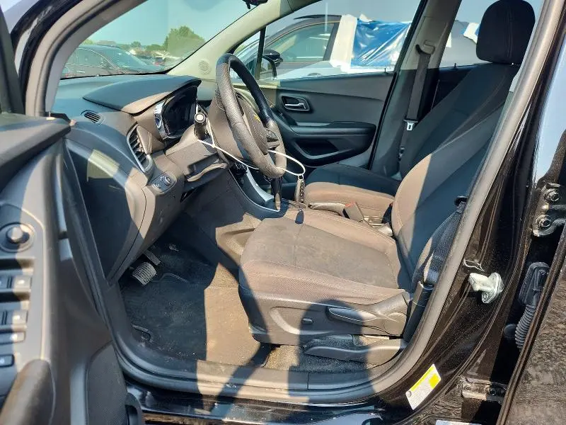 2021 CHEVROLET TRAX LS  