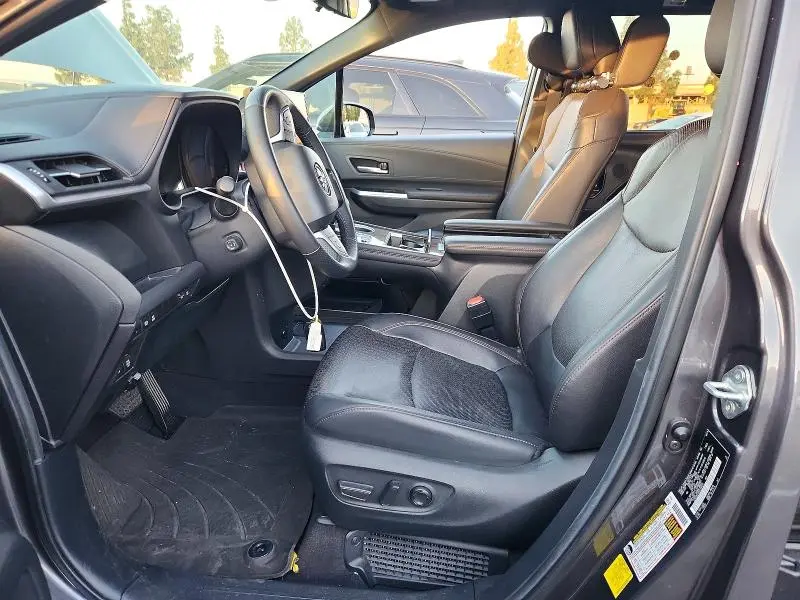 2025 TOYOTA SIENNA LIMITED  