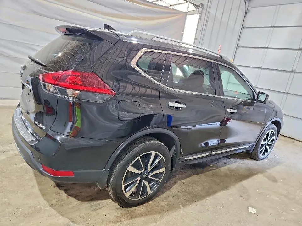 2019 NISSAN ROGUE SL  