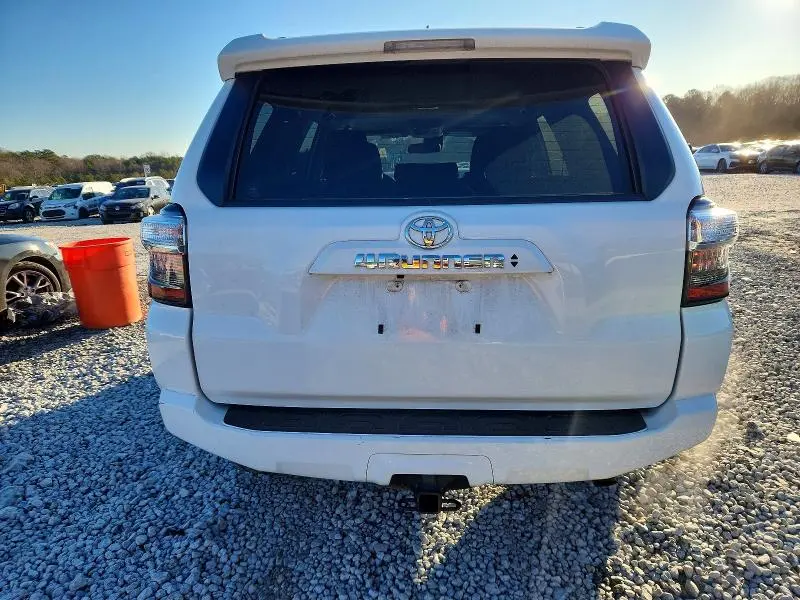 2022 TOYOTA 4RUNNER SR5/SR5 PREMIUM  