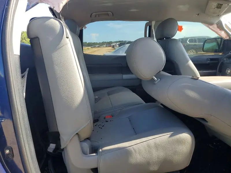 2012 TOYOTA TUNDRA CREWMAX SR5  