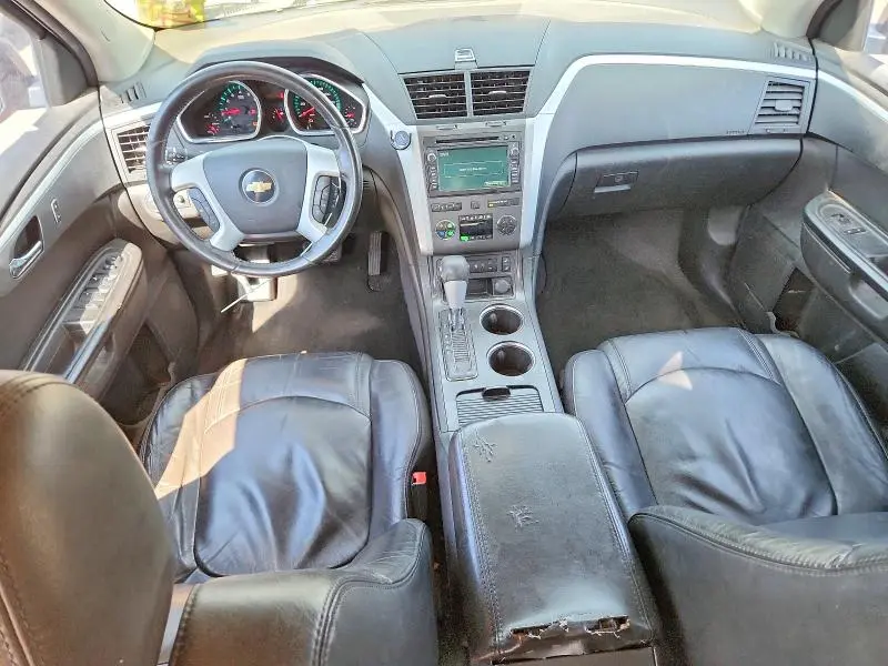 2011 CHEVROLET TRAVERSE LT  