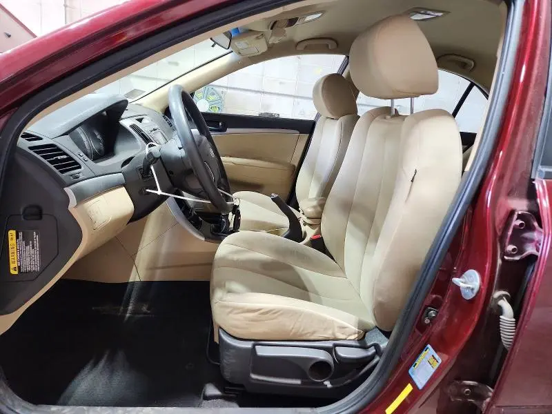 2010 HYUNDAI SONATA GLS  