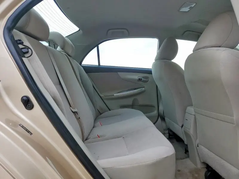 2011 TOYOTA COROLLA BASE  