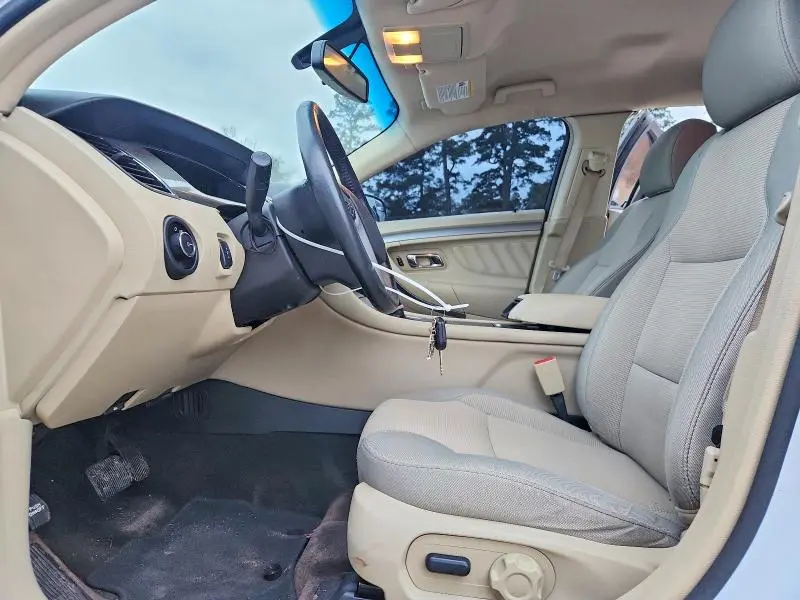 2015 FORD TAURUS SEL  