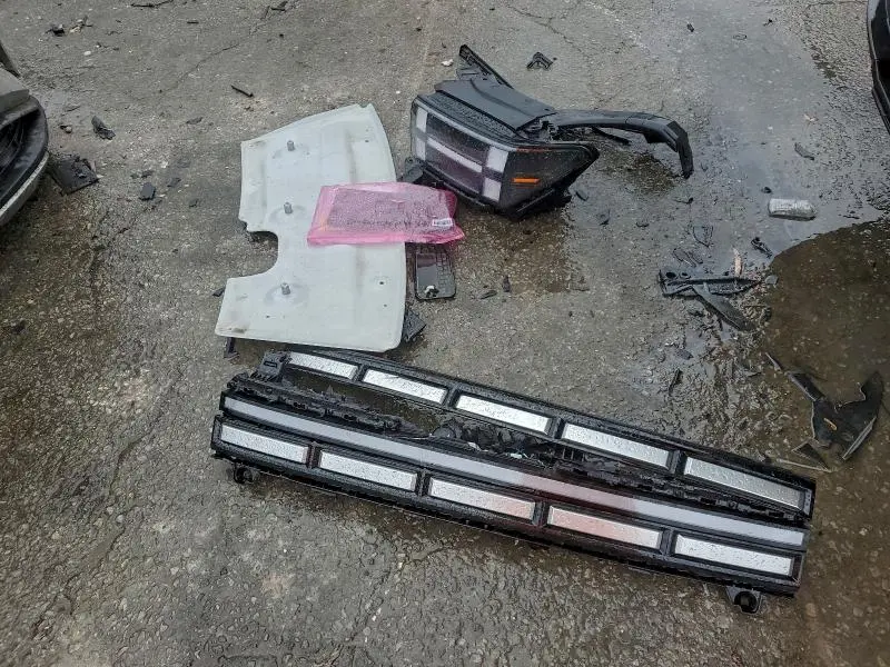 2025 HYUNDAI SANTA FE SE  