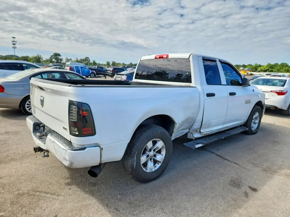 2013 RAM 1500 ST  