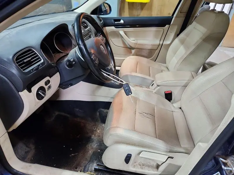 2011 VOLKSWAGEN JETTA TDI  