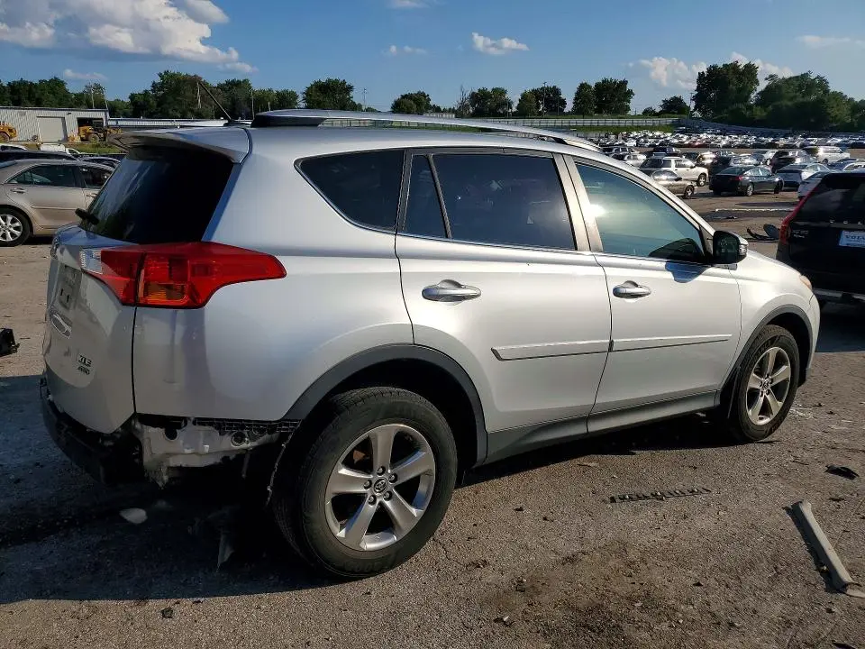 2015 TOYOTA RAV4 XLE  
