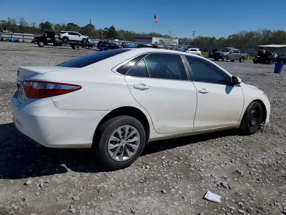 2017 TOYOTA CAMRY LE  