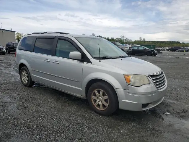 2010 CHRYSLER TOWN & COUNTRY TOURING  