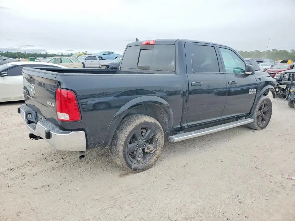 2015 RAM 1500 SLT  