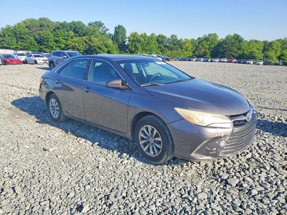 2016 TOYOTA CAMRY LE  