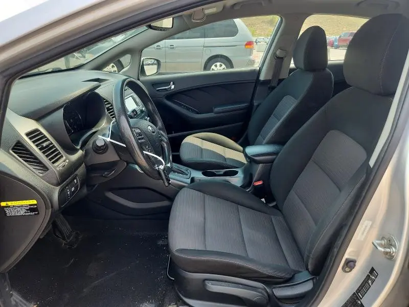 2015 KIA FORTE LX  