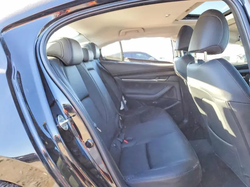 2025 MAZDA 3 PREFERRED  