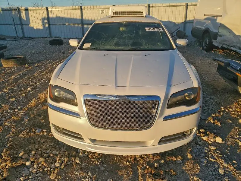 2013 CHRYSLER 300   