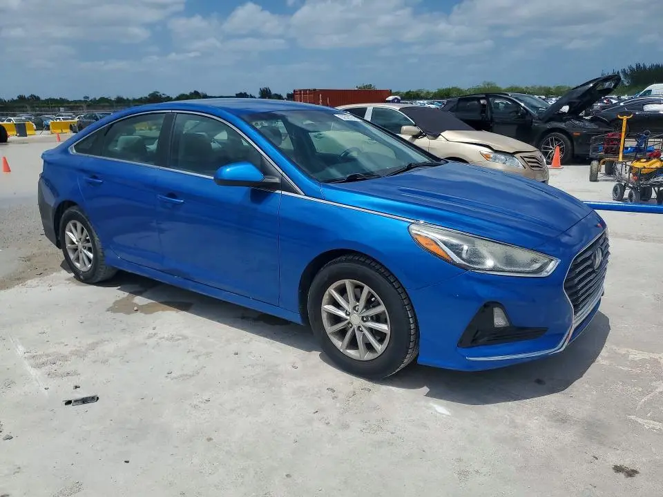 2018 HYUNDAI SONATA SE  