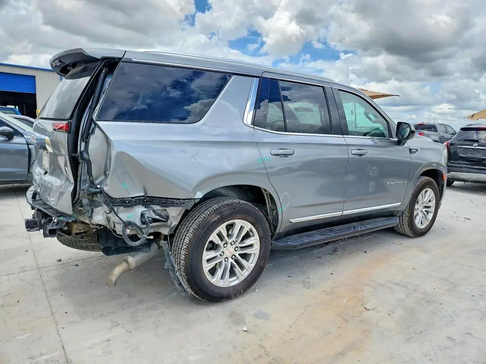 2023 GMC YUKON SLT  