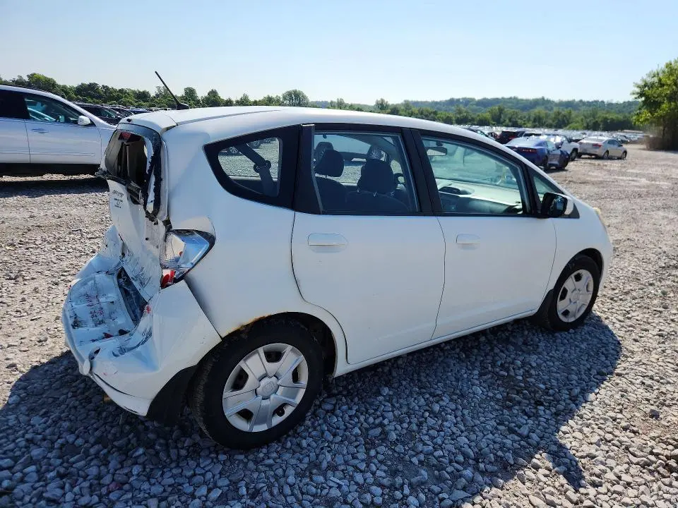 2013 HONDA FIT   