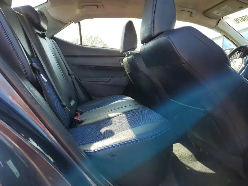 2017 TOYOTA COROLLA SE  