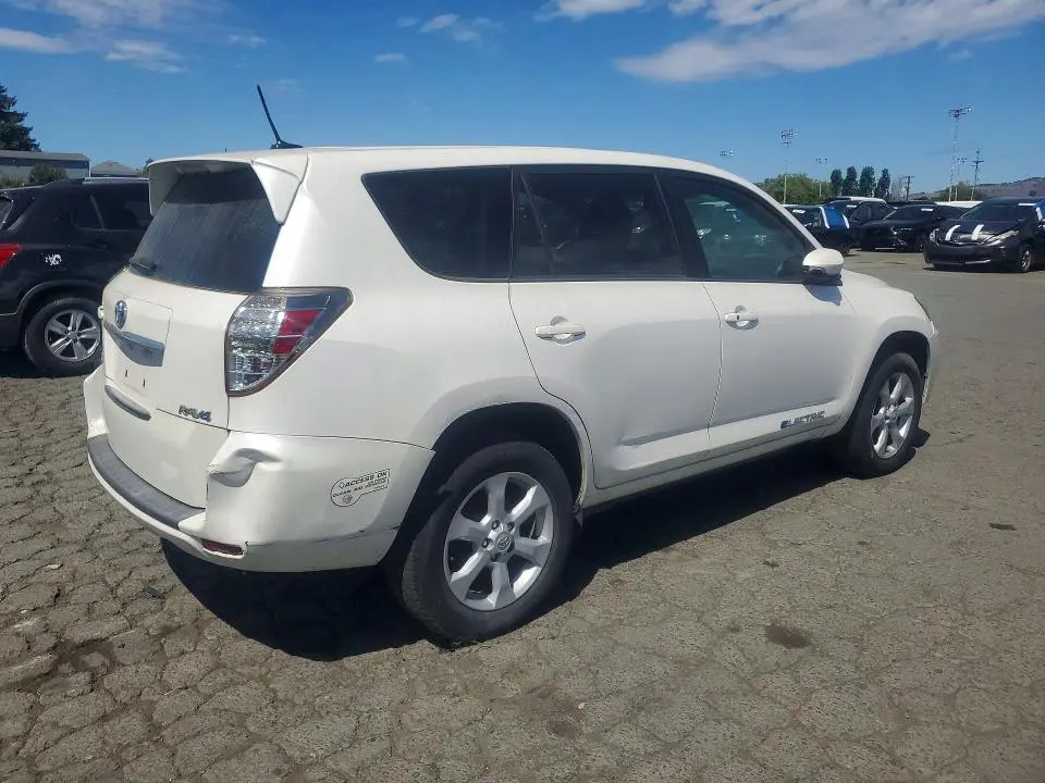 2013 TOYOTA RAV4 EV BASE  