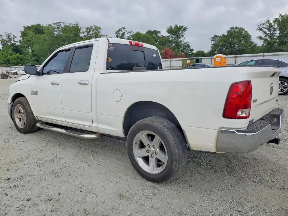 2013 RAM 1500 SLT  