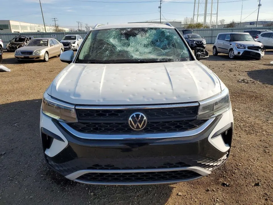 2023 VOLKSWAGEN TAOS SE  