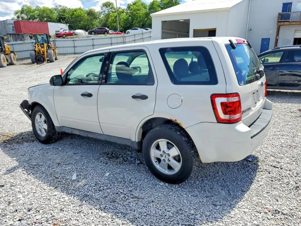 2012 FORD ESCAPE XLS  