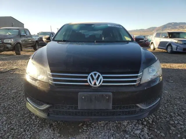 2013 VOLKSWAGEN PASSAT S  