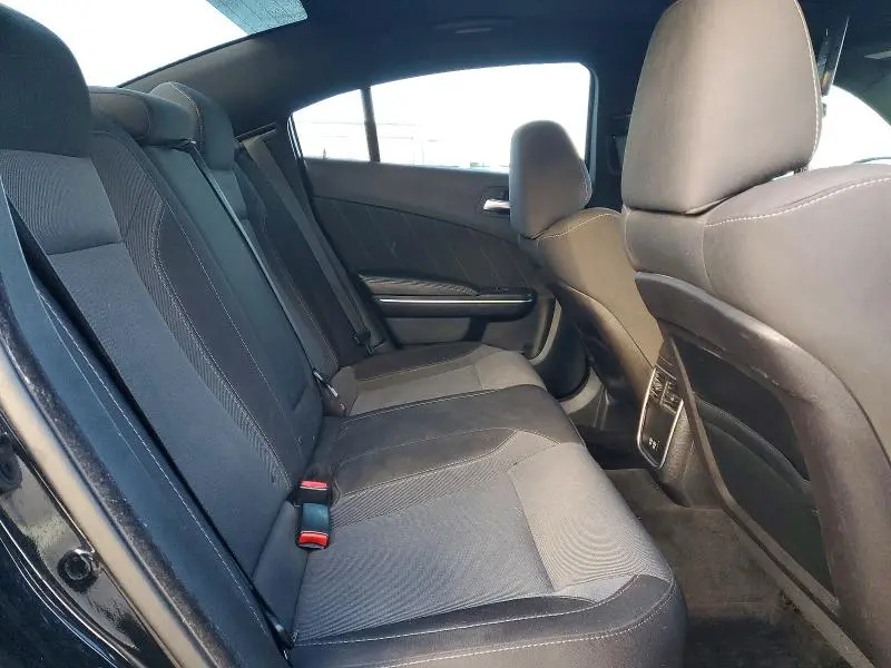 2016 DODGE CHARGER SXT  