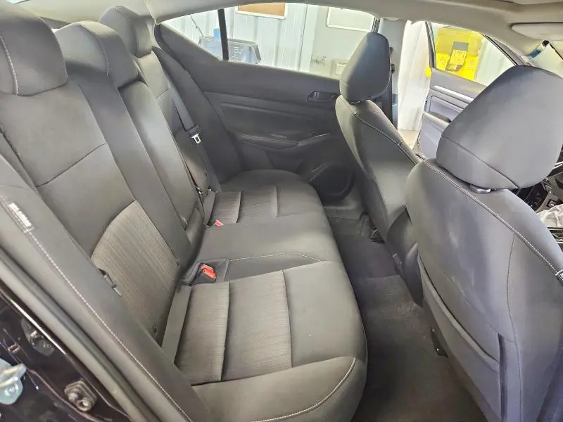 2023 NISSAN ALTIMA SV  