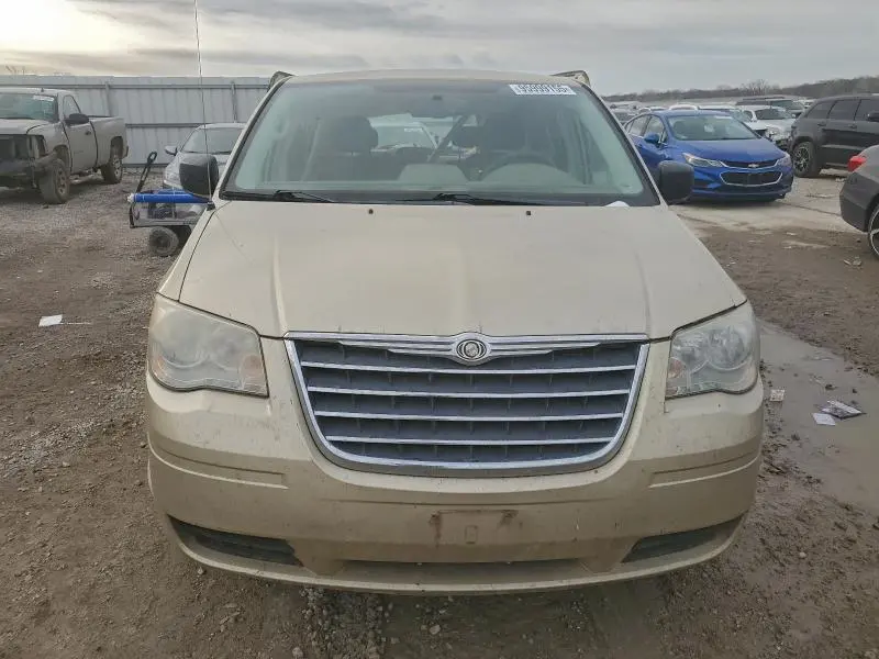 2010 CHRYSLER TOWN & COUNTRY LX  
