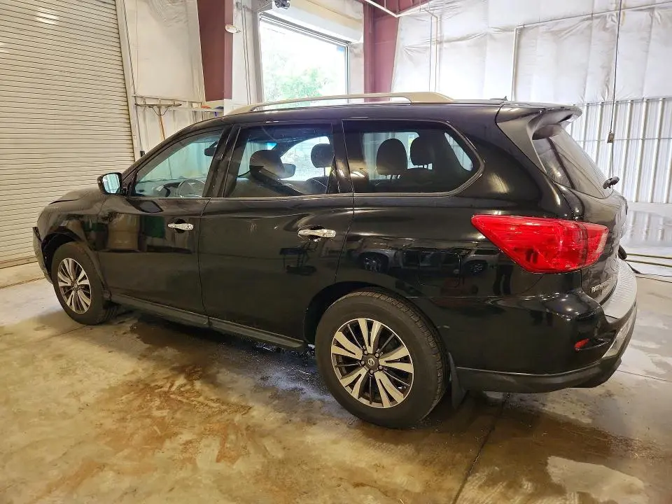2017 NISSAN PATHFINDER SV  