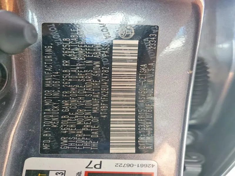 2014 TOYOTA CAMRY SE  