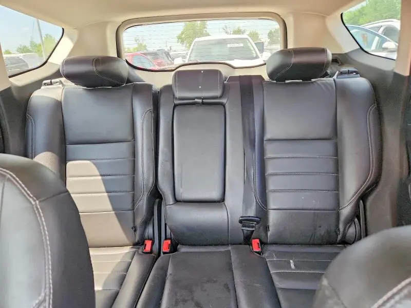 2022 NISSAN KICKS S  