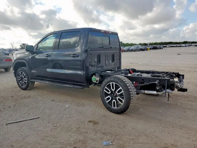 2025 GMC SIERRA K1500 AT4  