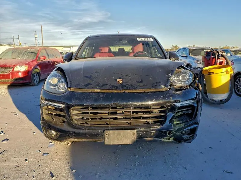 2017 PORSCHE CAYENNE S  