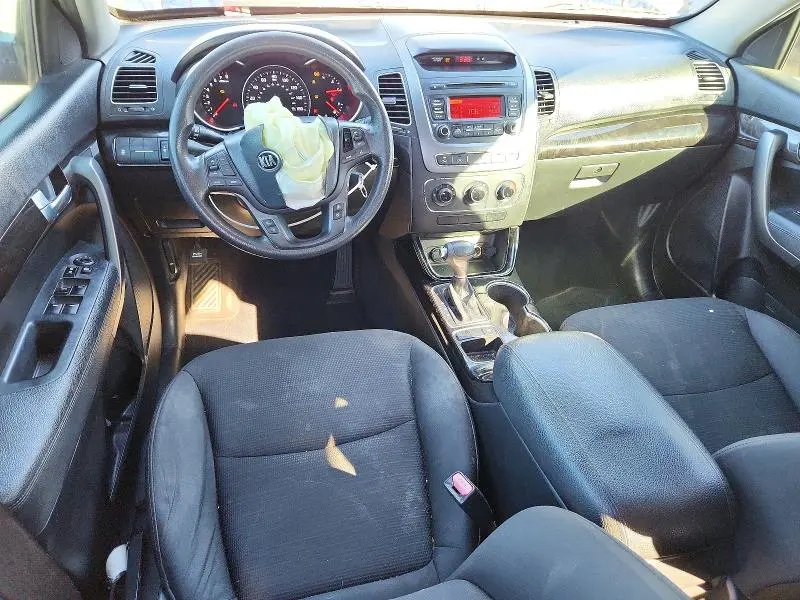 2014 KIA SORENTO LX  