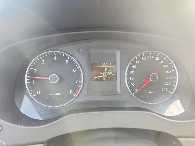 2013 VOLKSWAGEN JETTA   