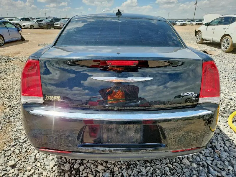 2016 CHRYSLER 300C   