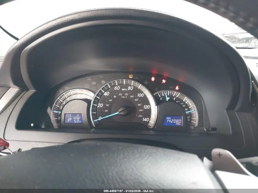 2014 TOYOTA CAMRY SE