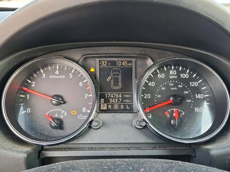 2011 NISSAN ROGUE S  